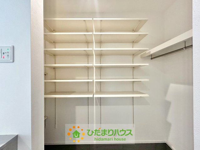 久喜市上町　新築一戸建て　の収納|使い勝手の良い玄関収納！たっぷり収納できる空間です！