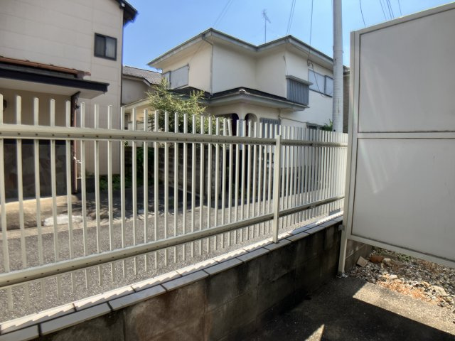 ジュネパレス藤原のバルコニー
