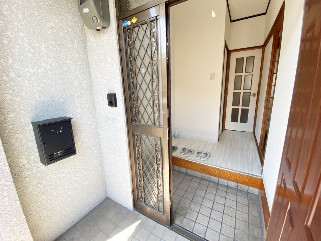 中古戸建　千代川町小林西芝の玄関