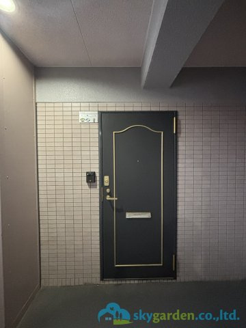 ライオンズシティ平塚の玄関