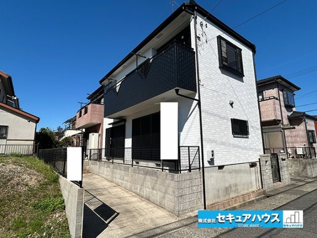 【中古戸建】名古屋市緑区砂田1丁目の外観|【現地外観写真】
◆本日ご案内可能！365日営業中♪
◆駐車2台可能！オプション工事でカーポート設置などいかがでしょうか。その他にも、フェンスなどの「オプション工事」もご提案いたします♪　　　　　　　