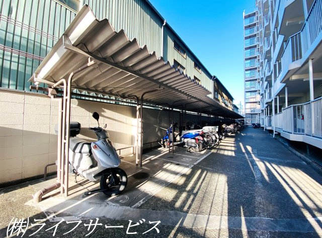 【その他共用部分】 | 三国本町スカイハイツ | バイク置場