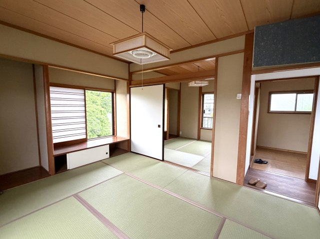 リフォーム済み　富士産業別荘地の和風3SLDKの和室|2階8帖和室