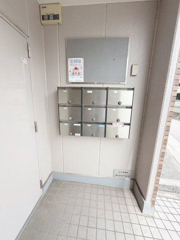 エクセレント宝塚東のロビー