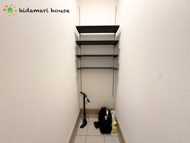 桶川市坂田　新築戸建　ブルーミング02の収納|玄関土間収納
