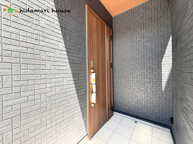 桶川市坂田　新築戸建　ブルーミング02の玄関