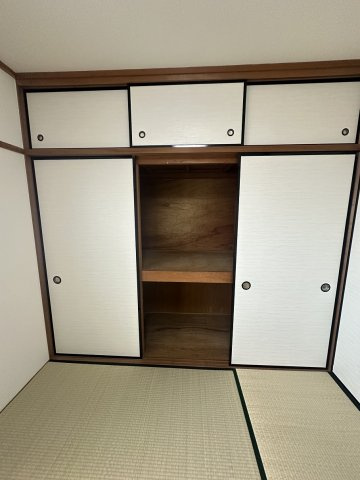 レ・セゾン菰口の収納