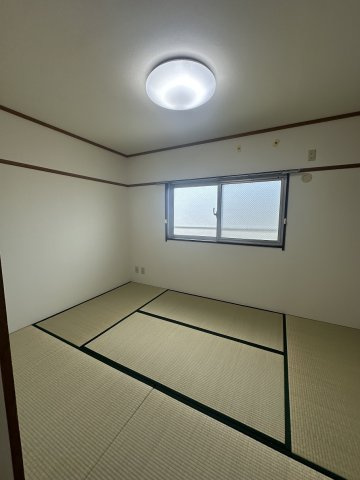 レ・セゾン菰口の和室