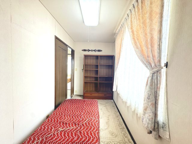 磯城郡田原本町大字八尾の洋室|スタンダードな洋室4.5帖です
