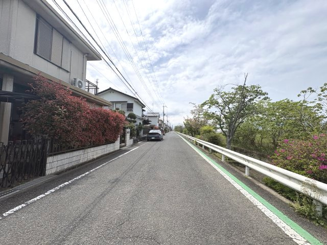 磯城郡田原本町大字八尾の前面道路含む現地写真