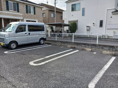 【駐車場】 | エテルノ | 車をお持ちの方に嬉しい駐車場付きの物件です