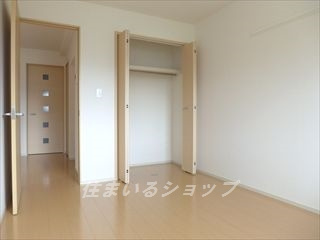 アンリアンの寝室|クローゼット