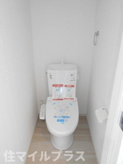 【トイレ】 | 郡山市富田町丸山新築一戸建て2棟 | 落ち着いた色調のトイレです