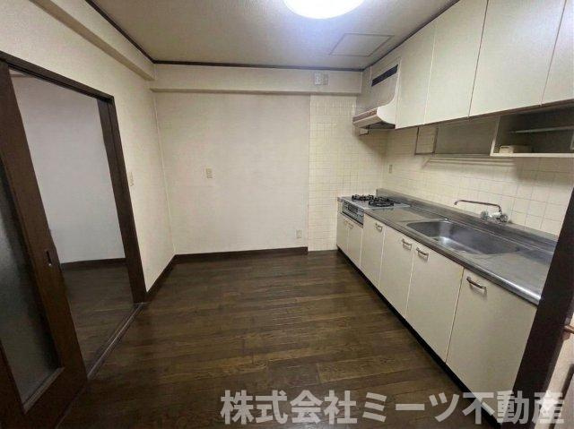 正起瓢箪山ハイツのキッチン|※掲載画像はAI生成によるイメージであり、実際の物件とは異なる場合があります。