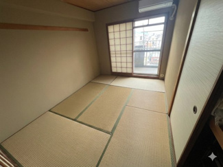 【和室】 | 正起瓢箪山ハイツ | ※掲載画像はAI生成によるイメージであり、実際の物件とは異なる場合があります。