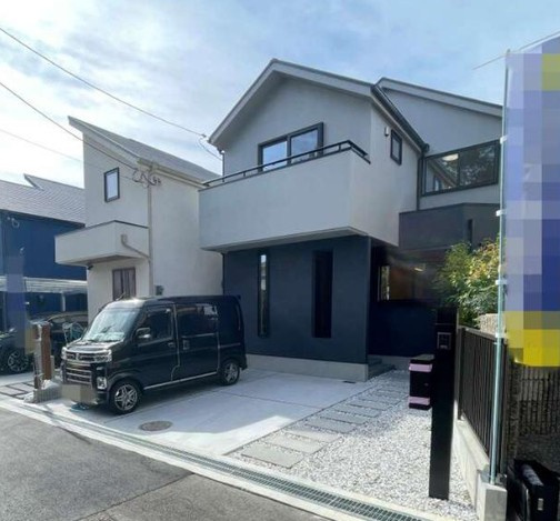 豊中市上野東２丁目　中古戸建の前面道路含む現地写真