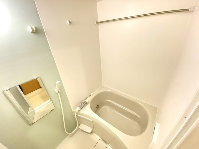 クレイノやなぎ荘の浴室