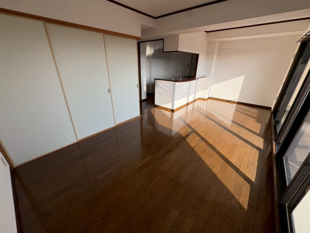 ライオンズマンション三好ヶ丘の居間・リビング