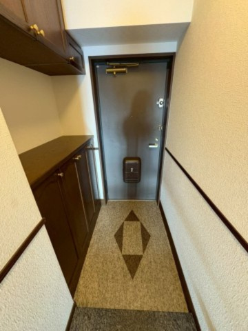ライオンズマンション三好ヶ丘の玄関
