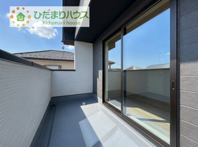 【バルコニー】 | 阿見町実穀55期　新築戸建 | ワイドなバルコニーで、ご家族全員のお洋服もらくらく干せちゃいます( *´艸｀)