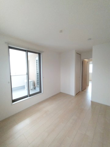 ６６８９０　岐阜市西川手新築戸建の洋室|2階南東