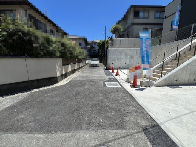 【その他】 | 福岡市南区若久6丁目25-1期　4号棟（全4棟）【仲介手数料無料・0円】 | 現地写真。前面道路です。