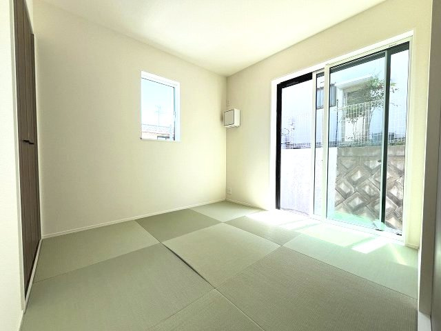 【和室】 | 福岡市南区若久6丁目25-1期　4号棟（全4棟）【仲介手数料無料・0円】 | 現地写真。1階和室です。