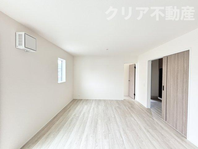 【居間・リビング】 | 藤岡市立石24-1期　駅徒歩9分庭付き♪