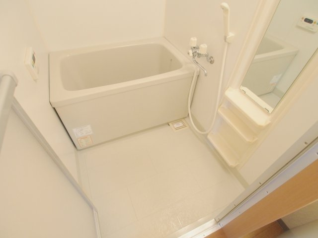 ボヌール・プリエの浴室|※同じ間取りの別部屋のお写真です※