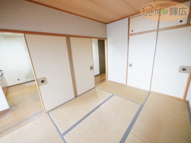 【寝室】 | サーパス明石土山　4階