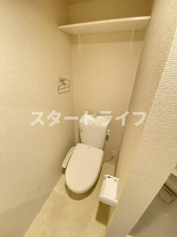 大阪市淀川区西中島５丁目の賃貸マンションのトイレ
