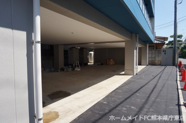 熊本市中央区九品寺３丁目の賃貸マンションの駐車場