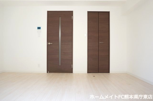 熊本市中央区九品寺３丁目の賃貸マンションの居間・リビング
