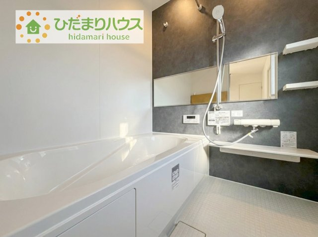【浴室】 | 土浦市木田余1期　新築戸建　2号棟 | 大人が足を伸ばしても十分な広さ！一人でゆっくりくつろぐ時間も大切です！