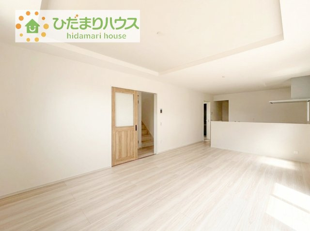 【居間・リビング】 | 土浦市木田余1期　新築戸建　2号棟 | お友達や親戚とホームパーティもいいですね(*^^*)