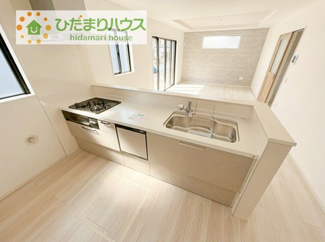 【キッチン】 | 土浦市木田余1期　新築戸建　2号棟 | 料理をしながらでも、ご家族との会話を楽しめる対面式キッチン♪