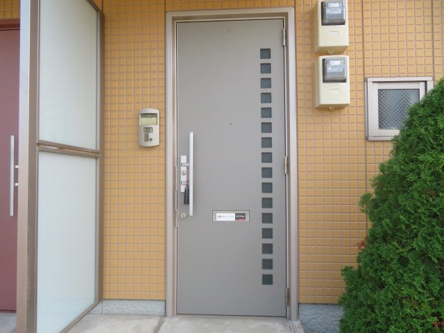 メゾン・Ｓの玄関