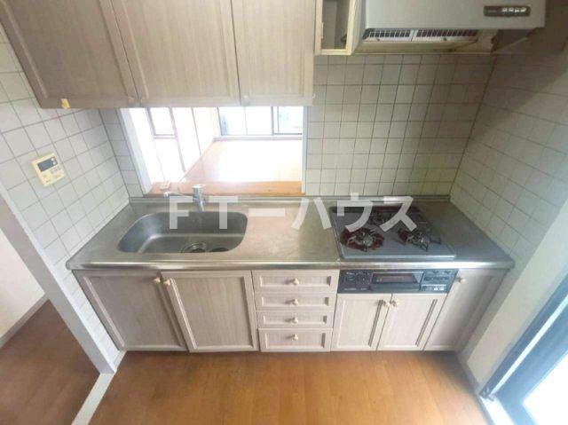 フジ・ヴェール毘沙門堂のキッチン