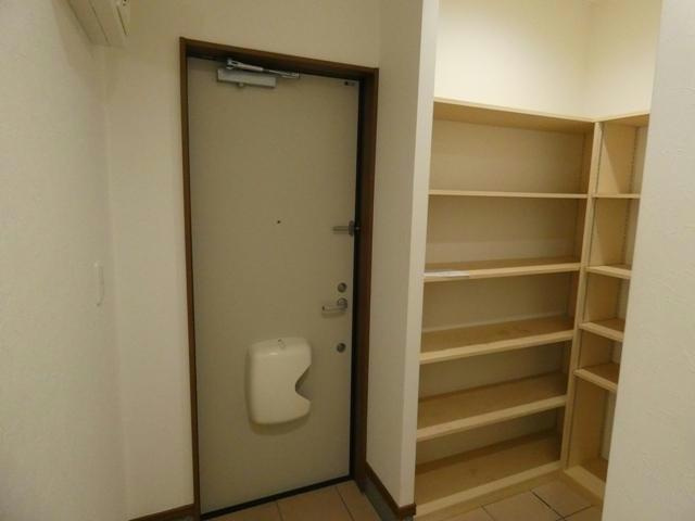 グランモンターニュの玄関