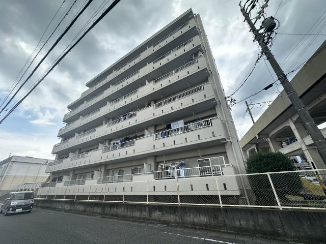 岩松ビルの外観