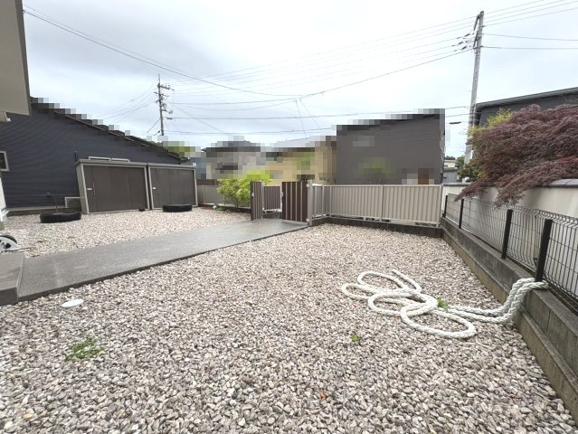 「太陽光9.5kw」野市町大谷　中古戸建の庭