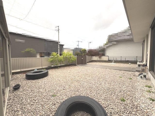 「太陽光9.5kw」野市町大谷　中古戸建の庭