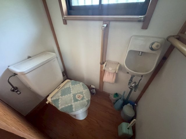 -三丁目不動産-　深谷市明戸　茶室付きのトイレ