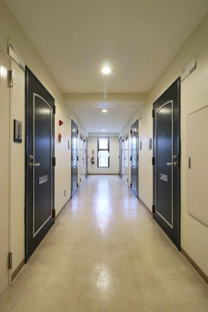 グランデール上野のその他共用部分|共有廊下