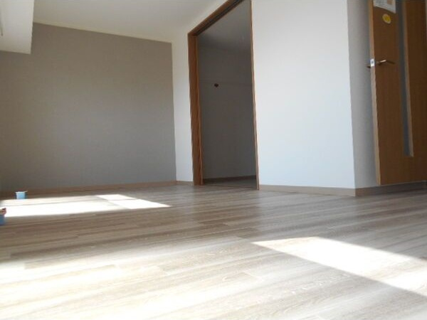 ハーモニアス桜本町の居間・リビング