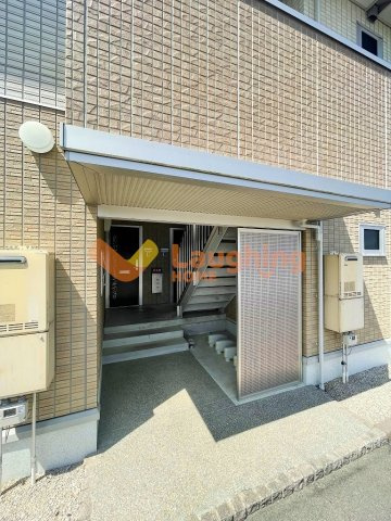 StayGoldのエントランス|落ち着いたエントランスです