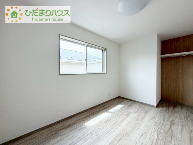 【洋室】 | 牛久市牛久町第1期　新築戸建　4号棟 | 机にベットを置けば子供部屋の完成です！