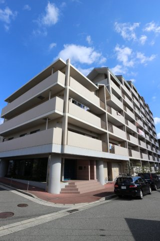 ラウムズ垂水