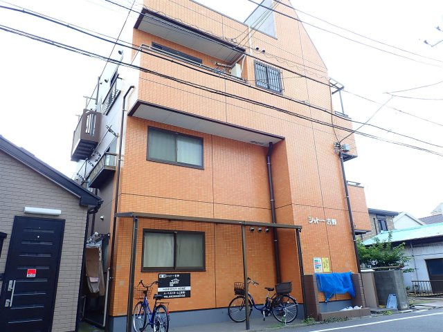 シャトー吉野の外観