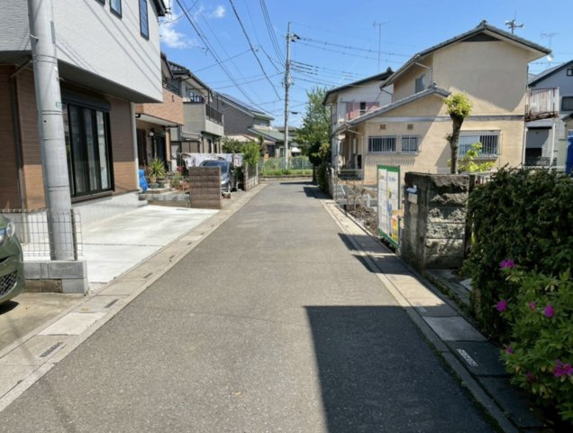 【前面道路含む現地写真】 | 桶川市坂田西3丁目　新築戸建　全1棟　1号棟